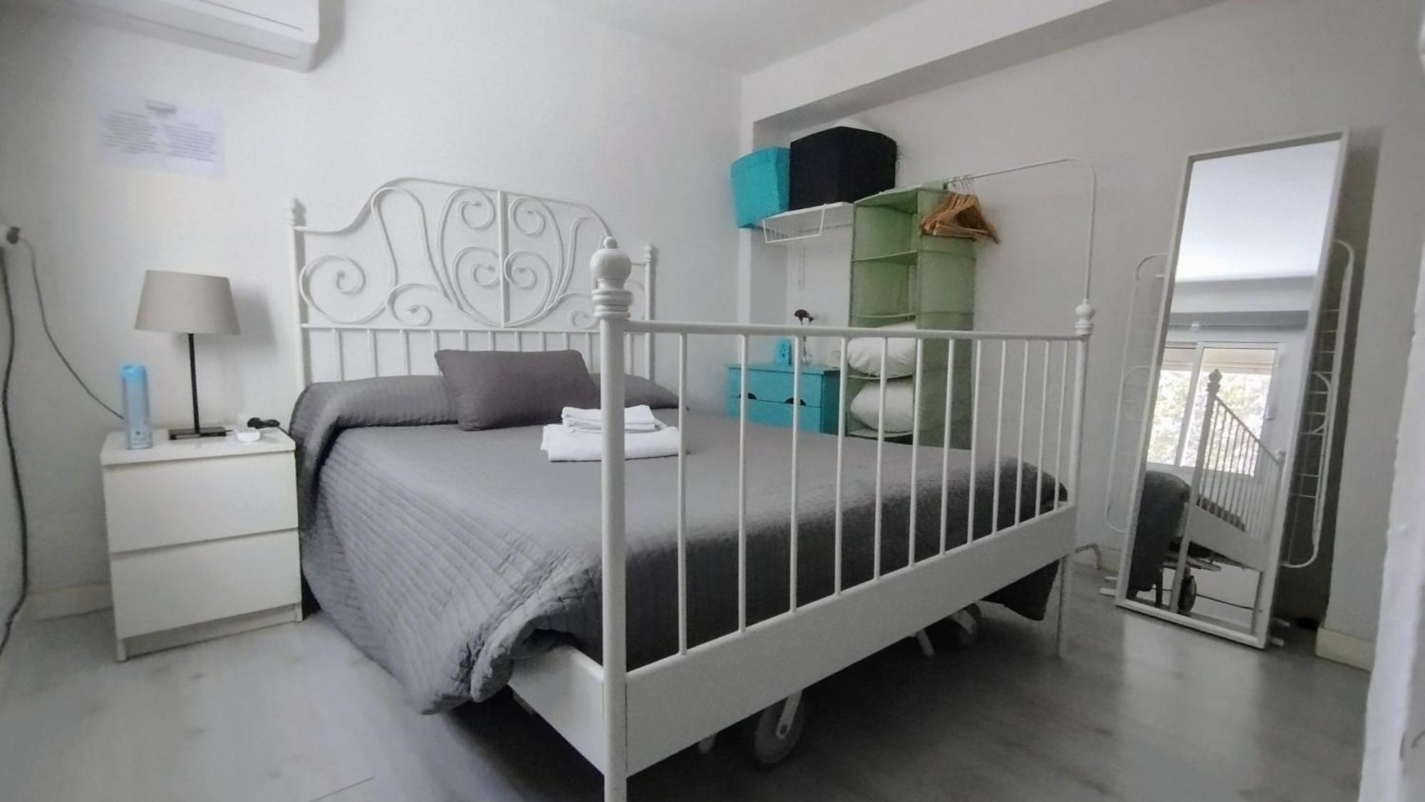 סביליה Apartamento 1 Dormitorio Y Salon Con Sofa Cama Bien Comunicado Con El Centro מראה חיצוני תמונה